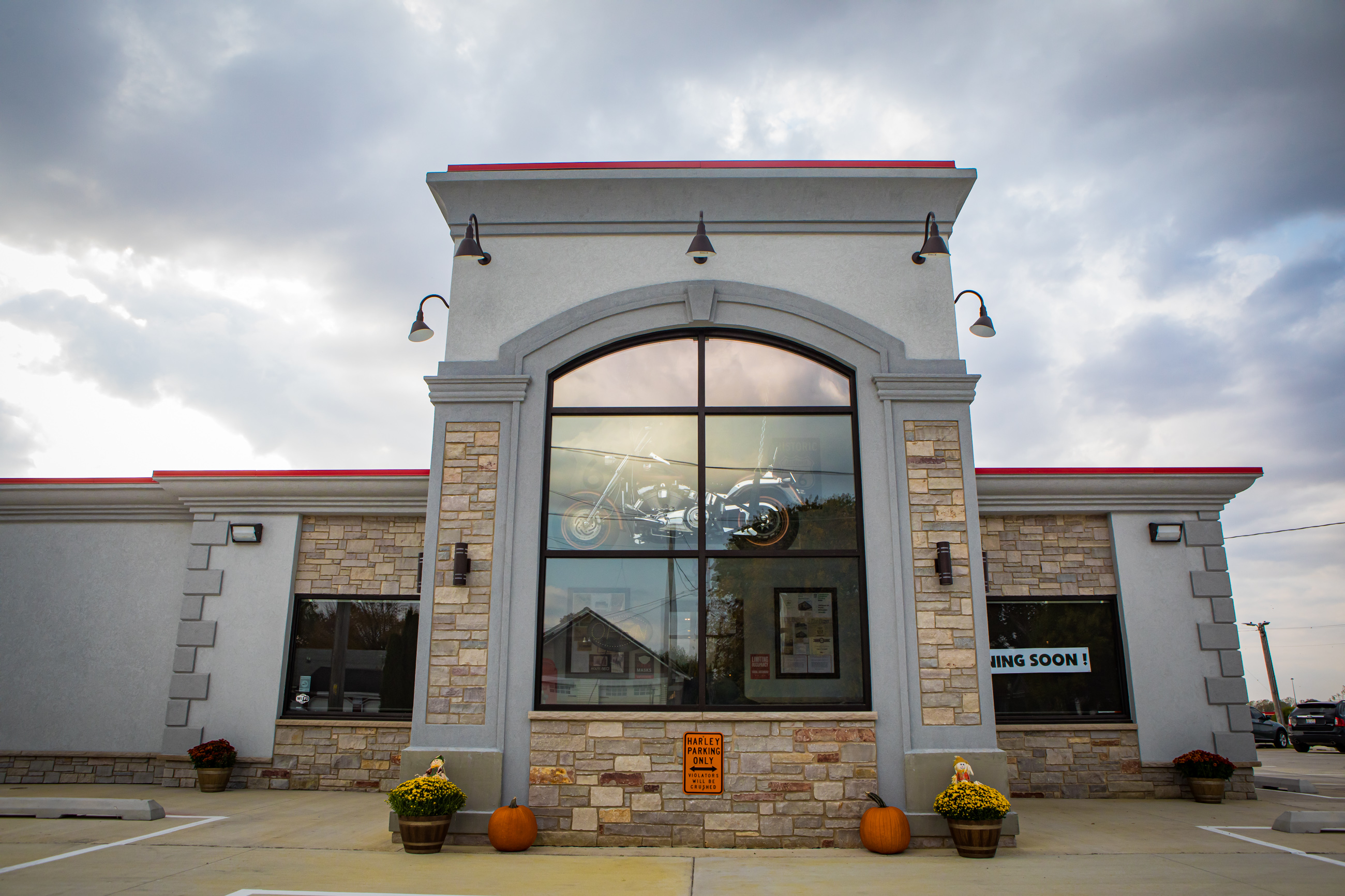 outside of old Route 66 family restaurant