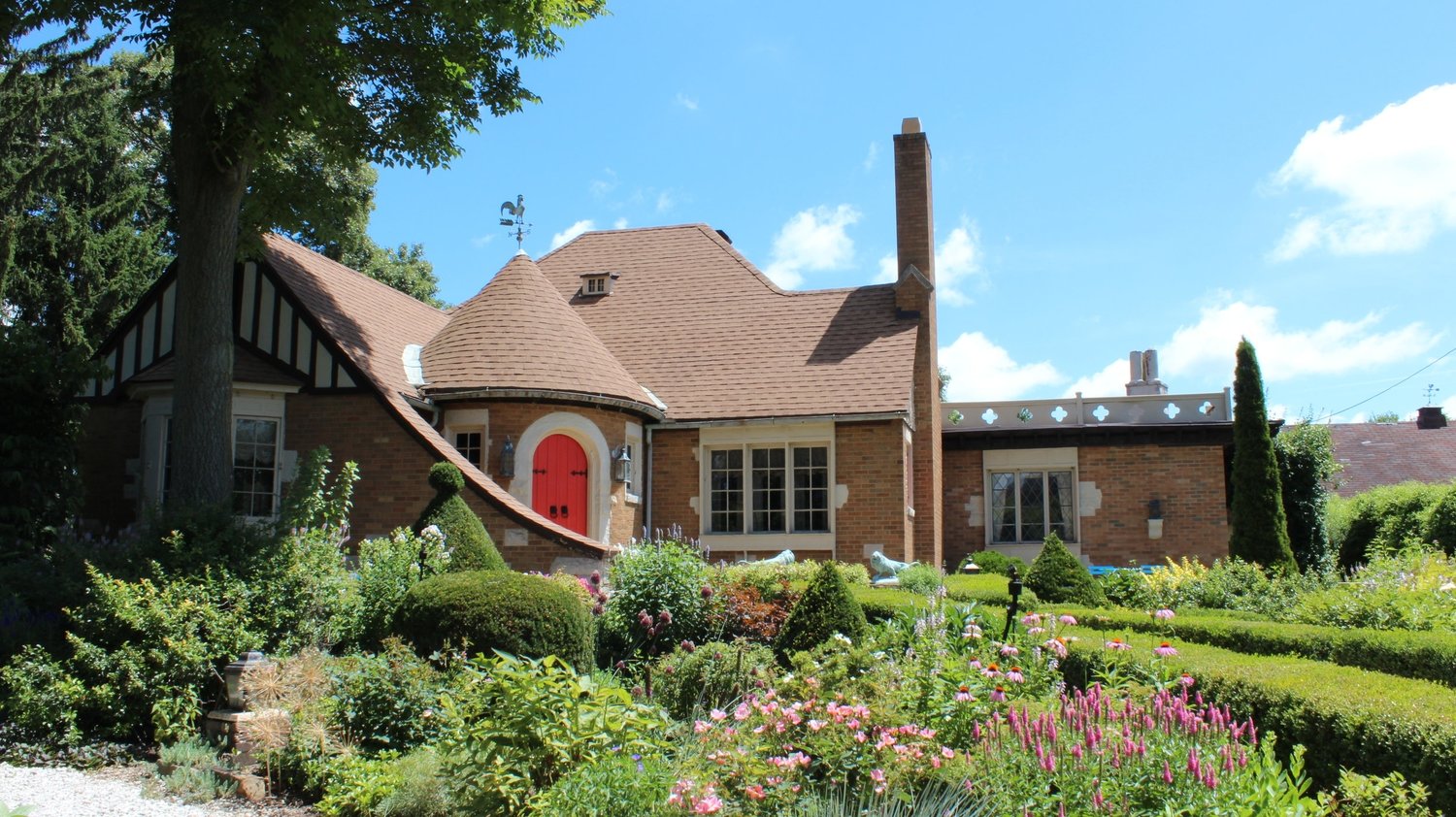 Weber house exterior
